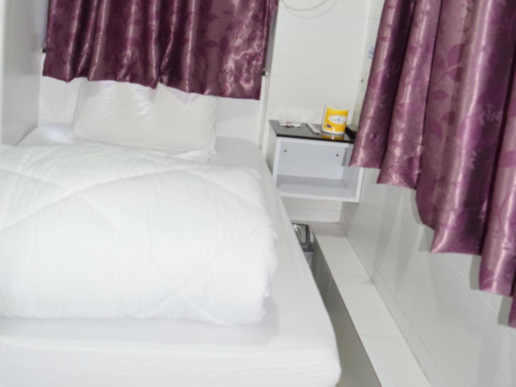 Om Guest House Hong Kong Room photo